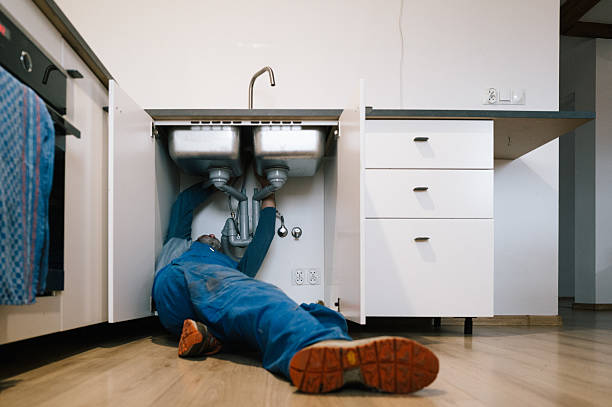 Professional Leak Detection technician working in Iron Ridge, WI